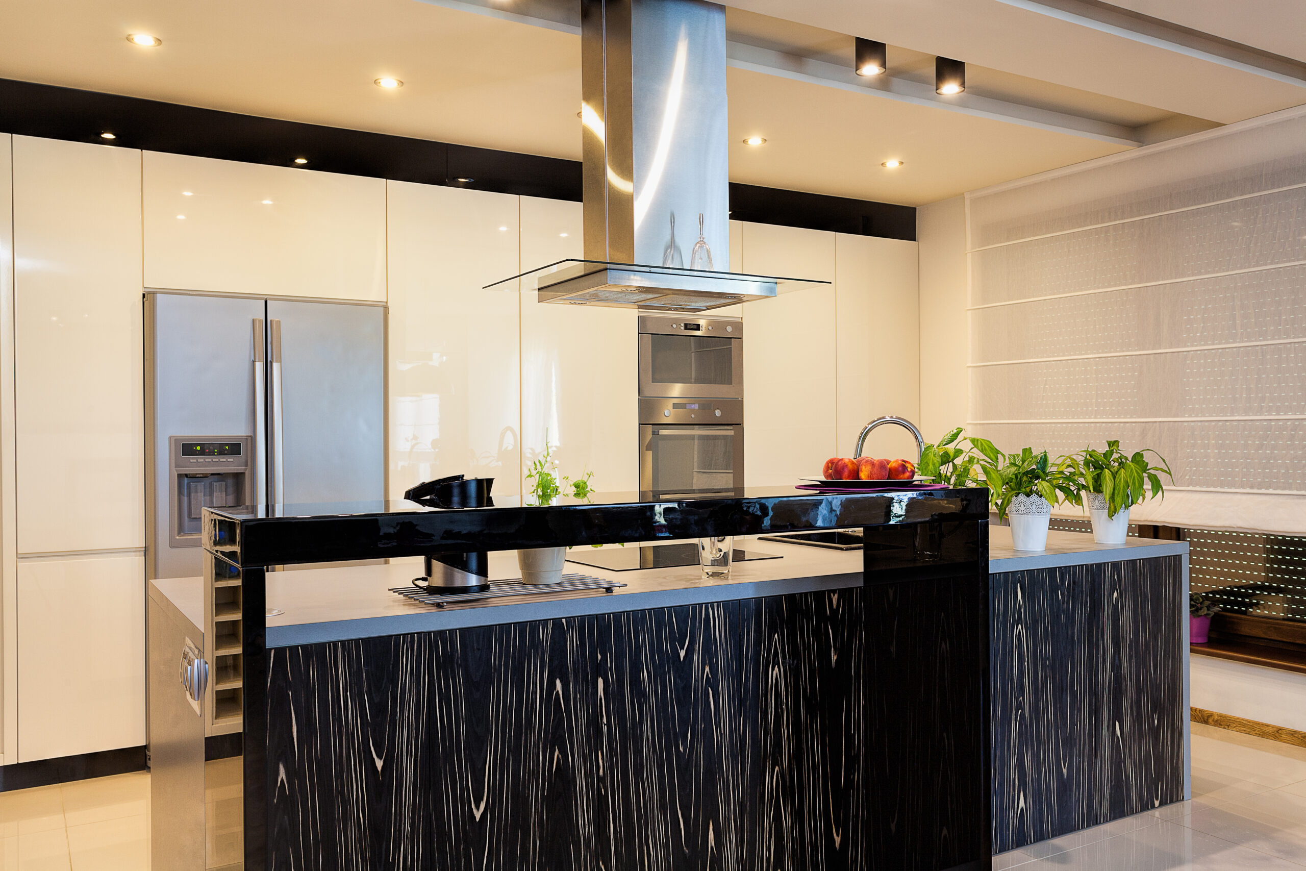 Urban apartment - Black counter top in modern kitchen